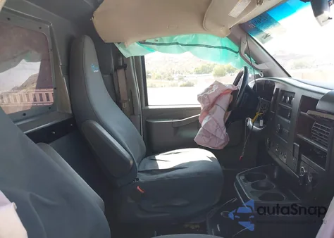 2022 Chevrolet Express Cargo Rwd 2500 Regular Wheelbase Wt z USA, uszkodzony, nr VIN 1GCWGAFP4N1280653